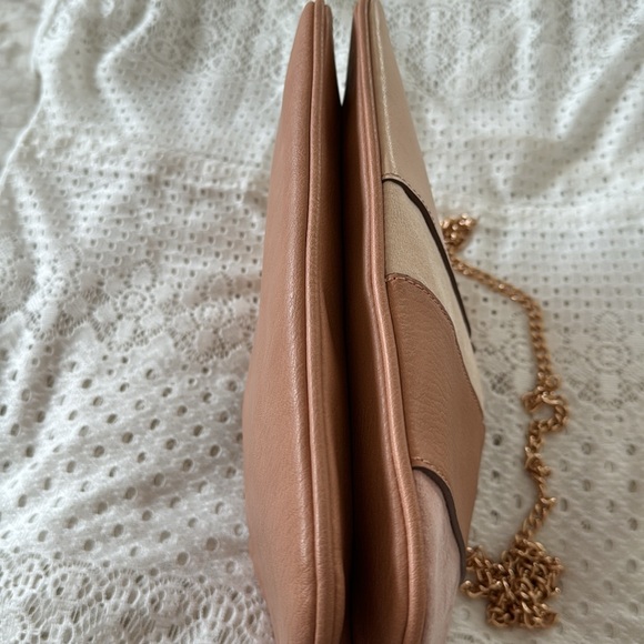 Lauren Conrad Clutch/Purse with removable Strap NWT - Picture 6 of 9